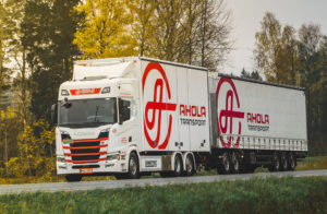 Scania mitt i naturen