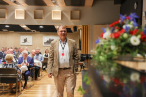 Hans Ahola 70 år välgörenhetsseminarium