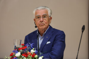 Hans Ahola 70 år välgörenhetsseminarium