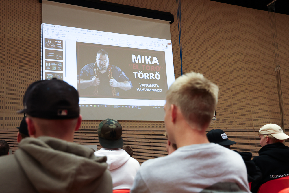 Mika Törrö presentation at school