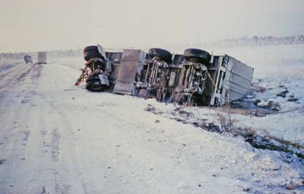 the dangerous road between Rajajooseppi and Tulomaa